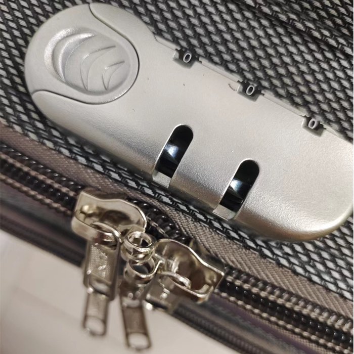 Lightweight Softside Expandable Suitcase Set for Men & Women - Durable Bag with 4-Rolling Spinner Wheels - 图片 6